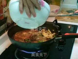 香菇土豆炖鸡的做法步骤：13