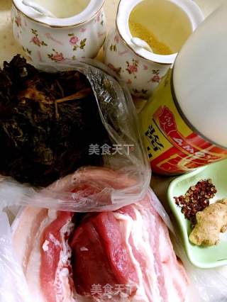 蒸扣肉的做法步骤：1