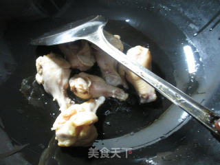 水笋烧鸡翅根的做法步骤：3