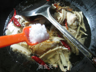 水笋烧鸡翅根的做法步骤：10