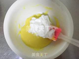 口感爆好气味怡人的百香果慕斯的做法步骤：7