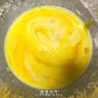 莲蓉小酥的做法步骤：1