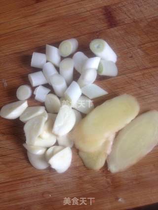 清炒有机花菜的做法步骤：2