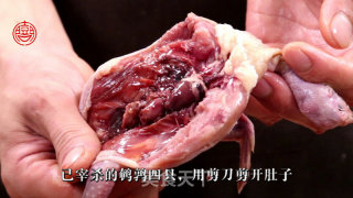10元钱的营养美味【青椒焖鹌鹑】的做法步骤：1