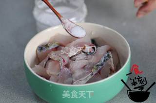 水煮鱼片的做法步骤：3