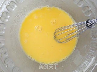 可可戚风咕咕霍夫蛋糕（7寸）的做法步骤：2