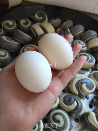 青菜鸡蛋面的做法步骤：2