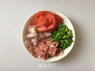 小洋葱培根披萨的做法步骤：4