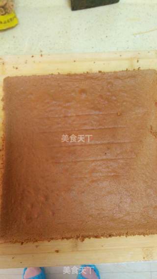 可可焦糖戚风卷的做法步骤：14
