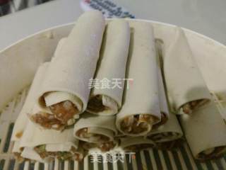 肉馅豆腐皮卷的做法步骤：4