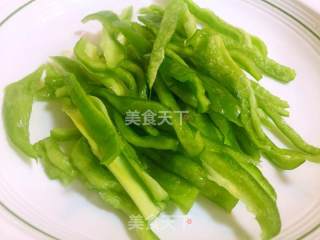 榨菜青椒炒肉丝的做法步骤：3