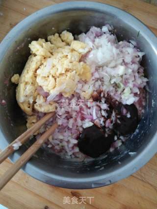 地瓜秧馅肉包的做法步骤：4