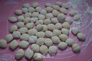 芹菜玉米猪肉蒸饺的做法步骤：5