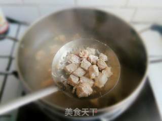 油焖牛肉小辣椒的做法步骤：4