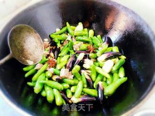 油焖牛肉小辣椒的做法步骤：8