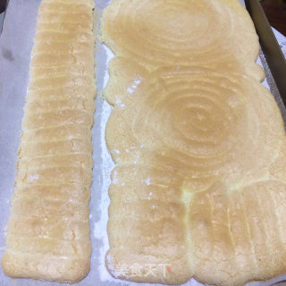 草莓夏洛特的做法步骤：8