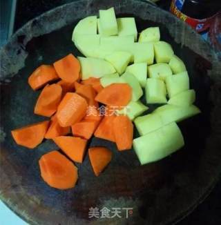 红焖牛腩煲的做法步骤：10