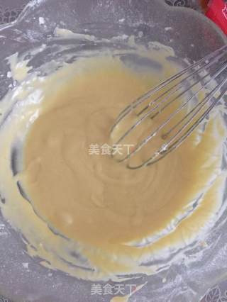 大人孩子都喜欢的牛奶海绵蛋糕的做法步骤：4