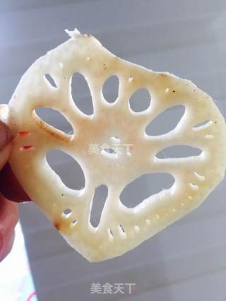 素炸藕片的做法步骤：2