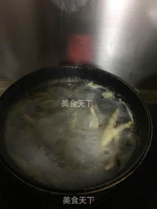 酱鸡手的做法步骤：1