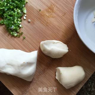 葱油脆酥饼的做法步骤：4