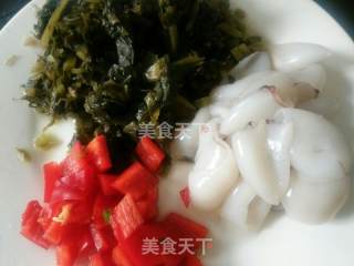 咸菜墨鱼仔的做法步骤：2
