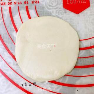 豆沙蛋黄酥的做法步骤：14