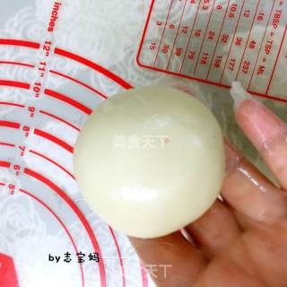 豆沙蛋黄酥的做法步骤：17