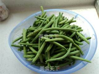 花卷炖豆角的做法步骤：6