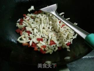 干煸水笋的做法步骤：3