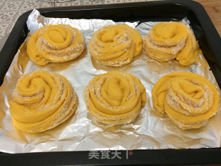 酸奶南瓜椰蓉面包的做法步骤：7