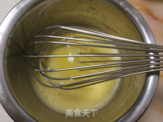 戚风杯子蛋糕的做法步骤：2