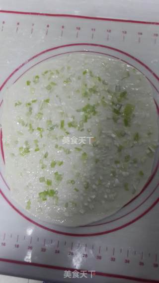 山西葱油卷的做法步骤：4