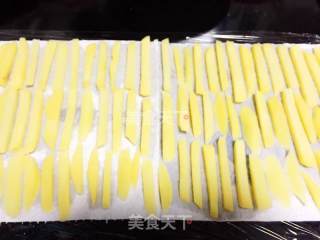 炸薯条的做法步骤：4