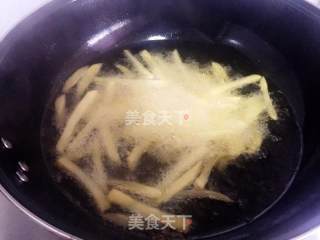 炸薯条的做法步骤：7