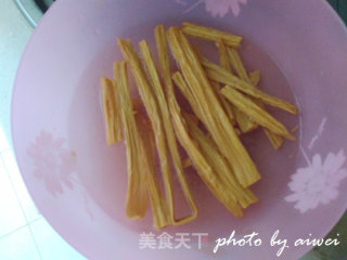 腐竹拌鸡丝的做法步骤：1