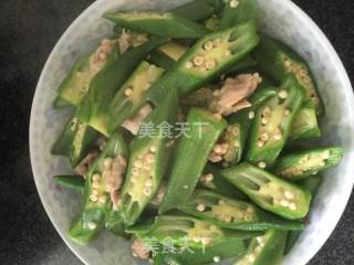 秋葵炒肉片的做法步骤：5