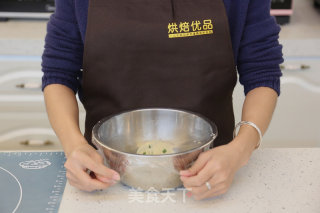 葱香苏打小饼的做法步骤：5