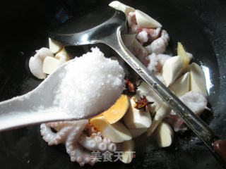 茭白烧章鱼的做法步骤：6