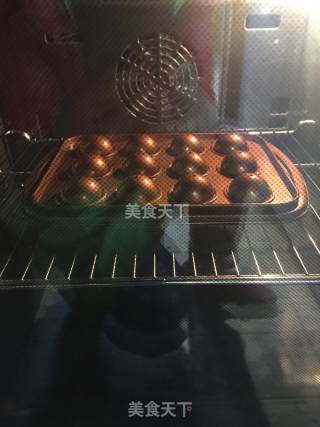 多彩棒棒糖蛋糕的做法步骤：12