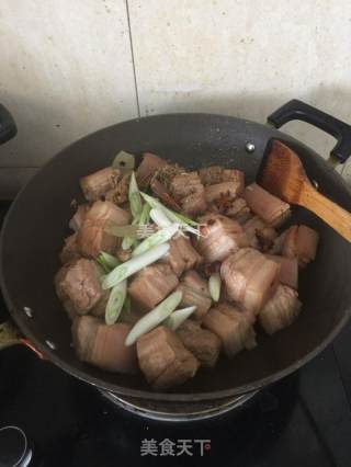 入口即化的红烧肉的做法步骤：8