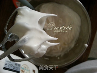 虎皮蛋糕肉松卷的做法步骤：3
