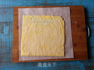 虎皮蛋糕肉松卷的做法步骤：11