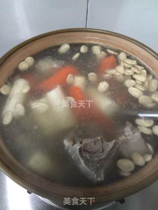 山药红萝卜煲猪骨的做法步骤：4