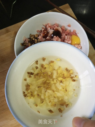 豇豆圈酿肉的做法步骤：5