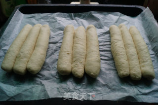 香肠肉松双拼手撕排包的做法步骤：8