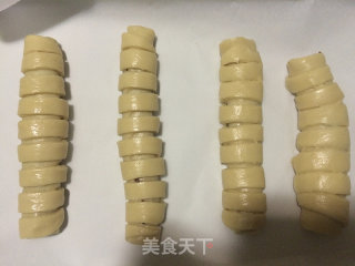 毛毛虫面包的做法步骤：5