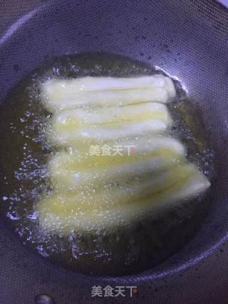 简易版油条的做法步骤：4