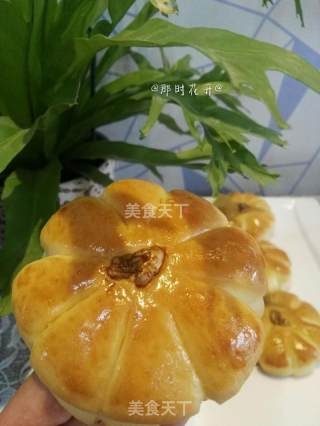 核桃花朵面包的做法步骤：12