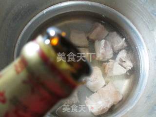 千张酸菜排骨汤的做法步骤：4